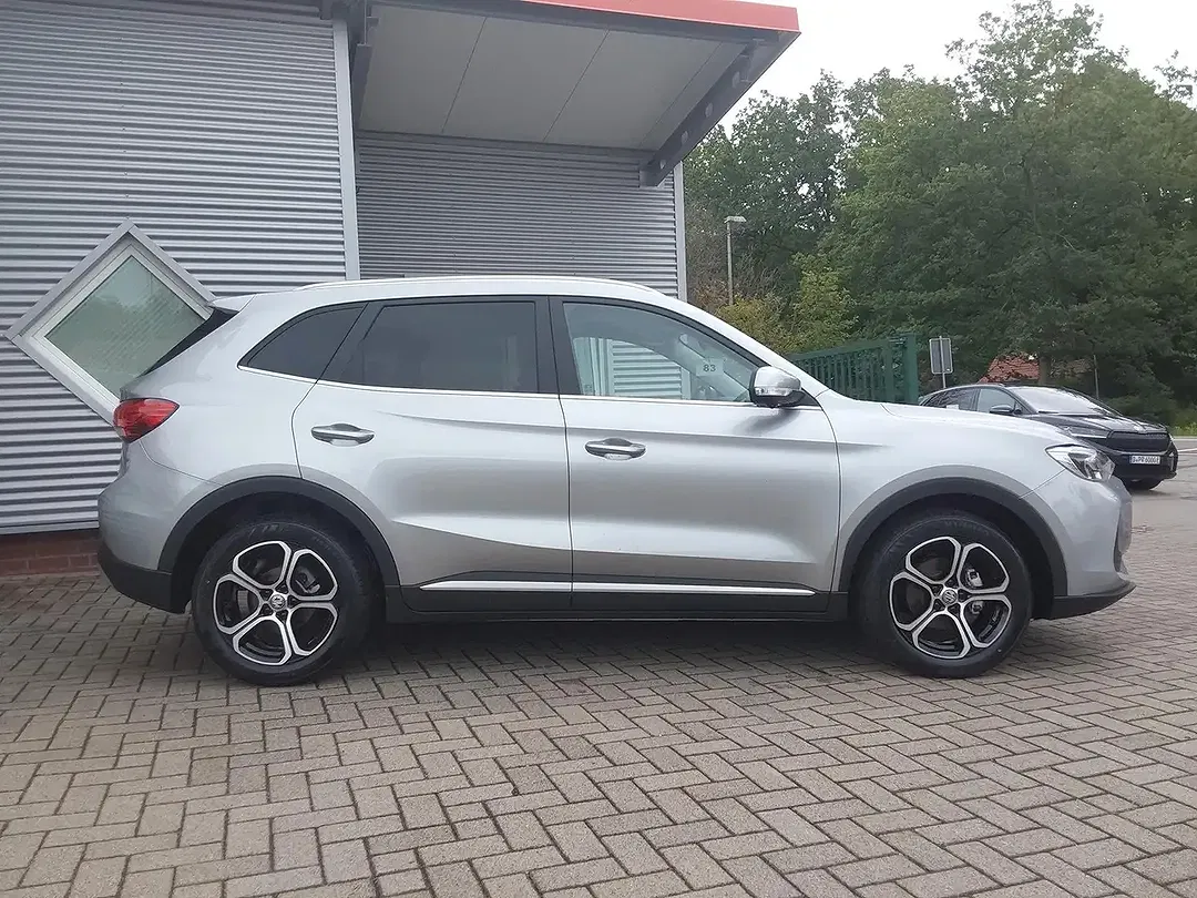 MG ZS 1.5 Comfort - Thumbnail 3
