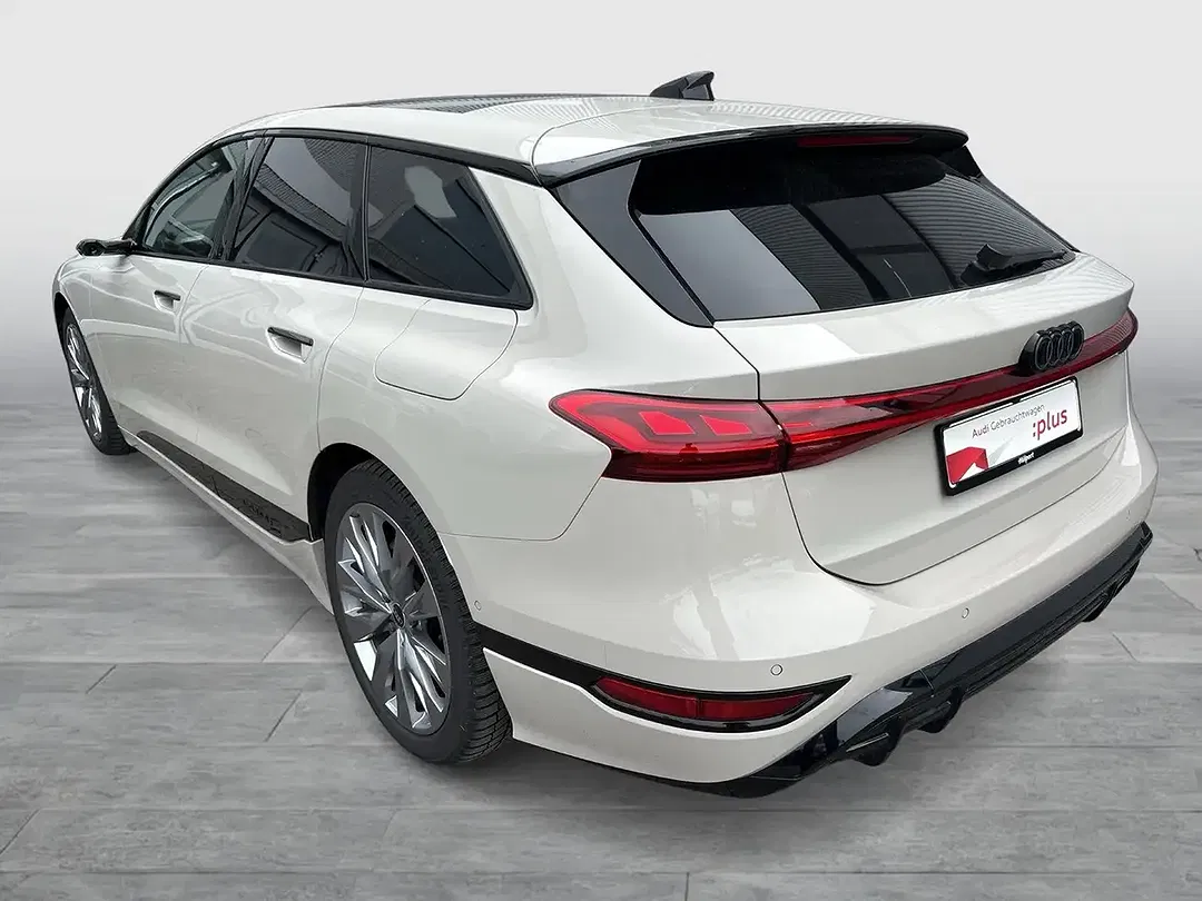Audi S6 e-tron quattro Avant - Thumbnail 3