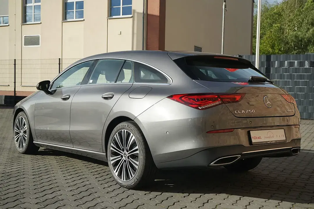 Mercedes-Benz CLA 250 4MATIC Progressive - Thumbnail 3