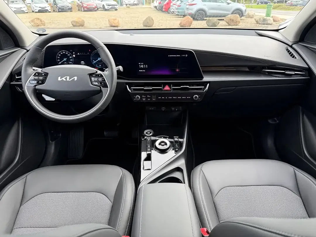 Kia Niro Hybrid Vision - Thumbnail 9