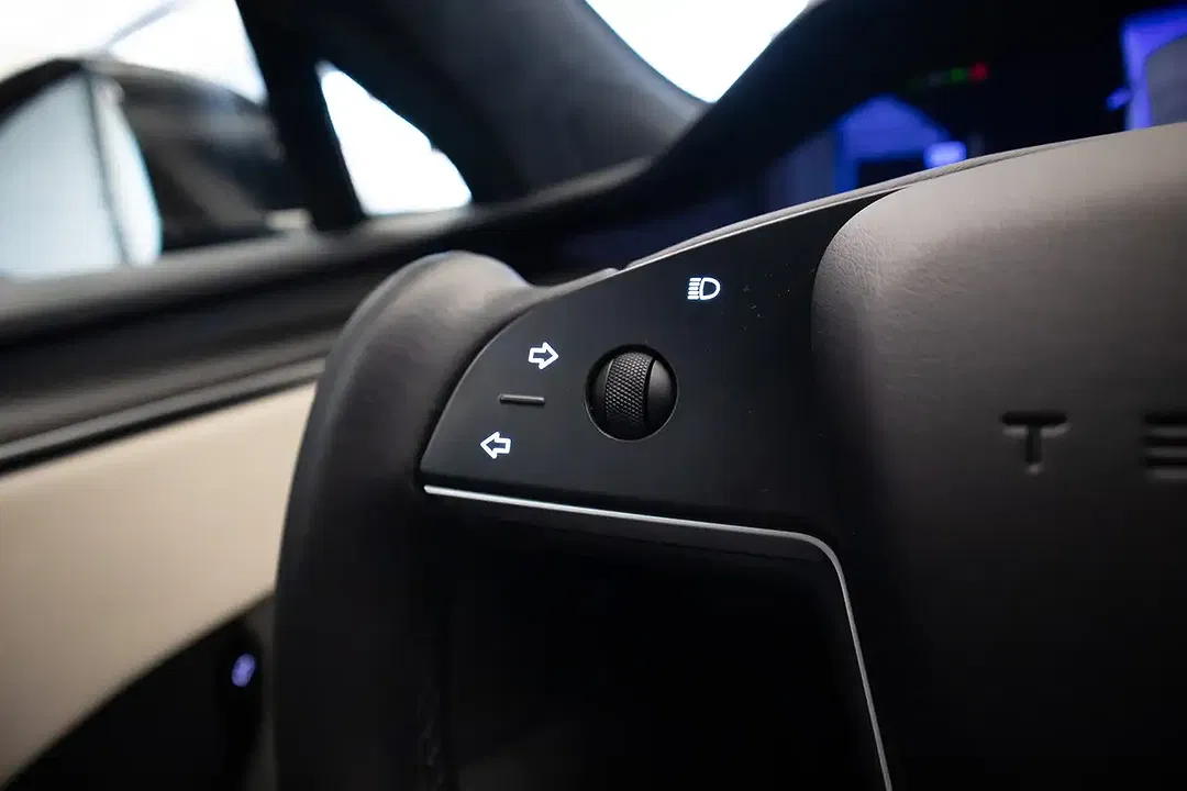 Tesla Model S Plaid - foto 15