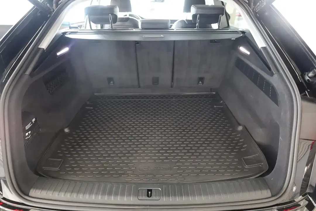 Audi Q8 55 TFSI quattro S line - Thumbnail 9