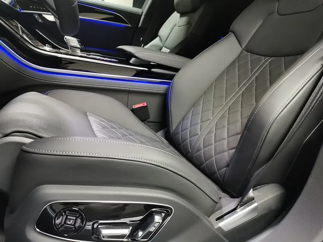 Audi A8 RS exclusive - Thumbnail 5
