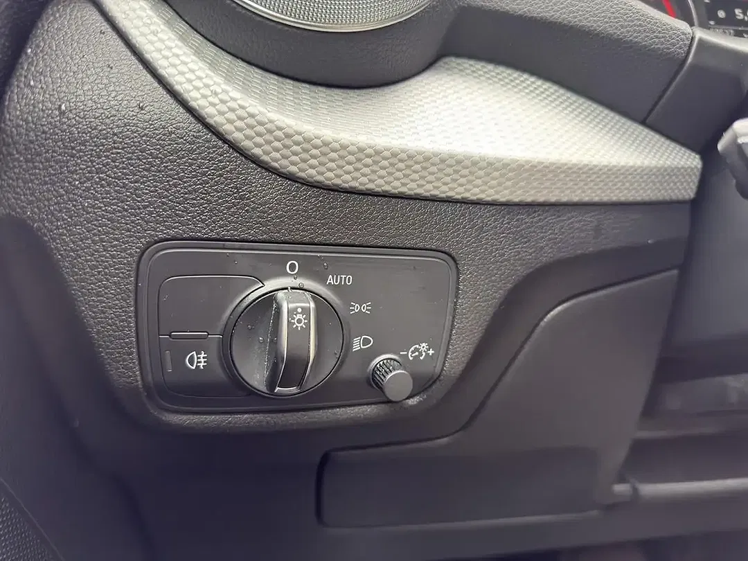 Audi Q2 30 1.0 TFSI Base - Thumbnail 28