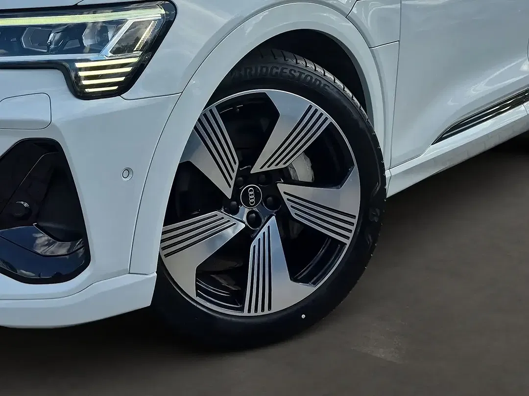 Audi e-tron 55 Matrix LED S line - Thumbnail 6