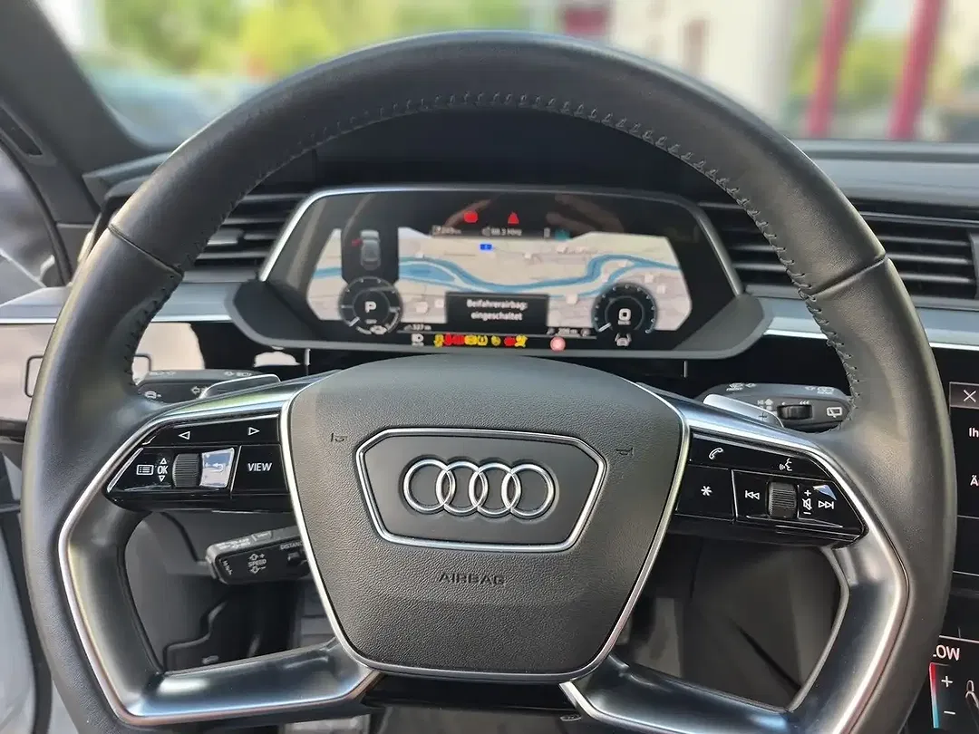 Audi e-tron 55 Matrix LED S line - Thumbnail 8