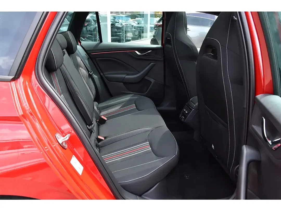 Skoda Kamiq 1.5 TSI DSG Monte Carlo - Thumbnail 8