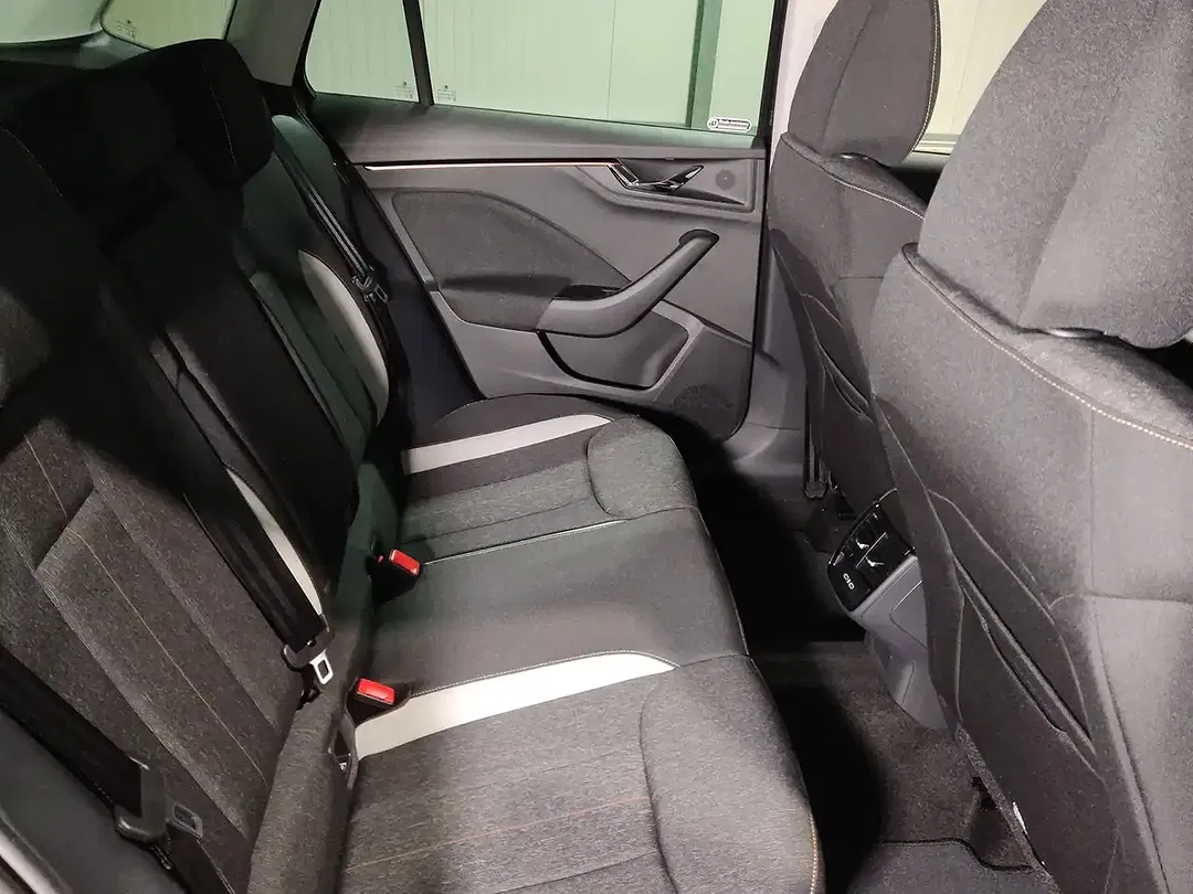 Skoda Kamiq 1.5 TSI DSG 130 Years Premium Edition - Thumbnail 12