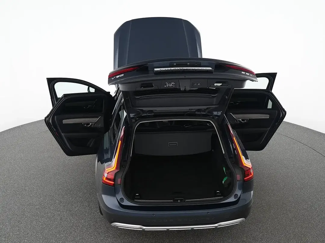 Volvo V90 Cross Country Ultimate - Thumbnail 10