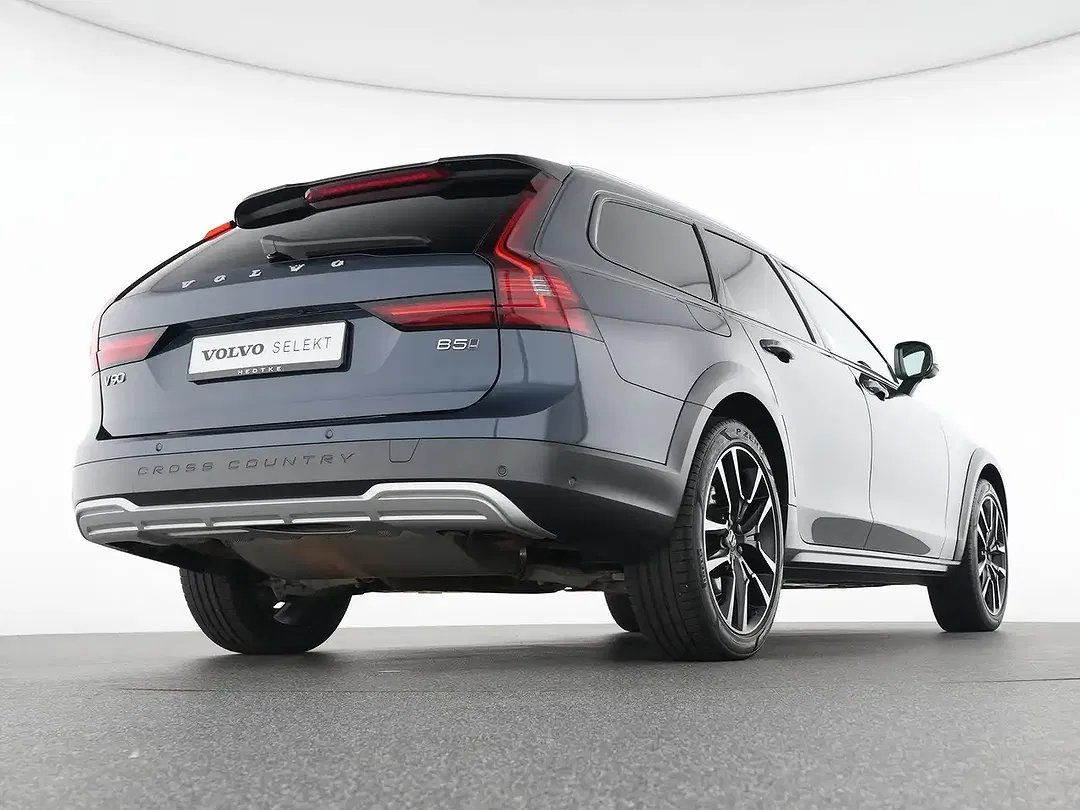 Volvo V90 Cross Country Ultimate - Thumbnail 4