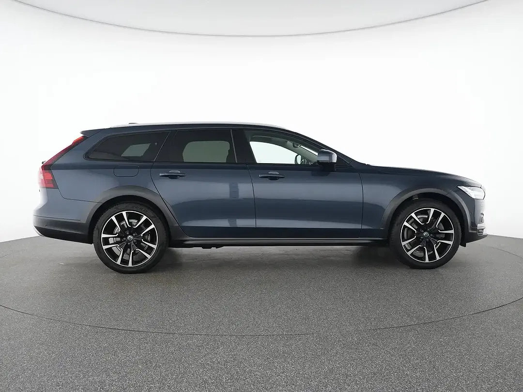 Volvo V90 Cross Country Ultimate - Thumbnail 8