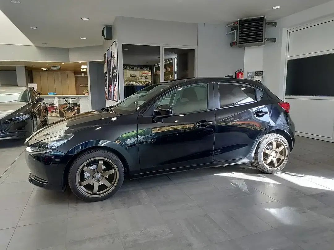 Mazda 2 1.5 SKYACTIV-G - foto 2