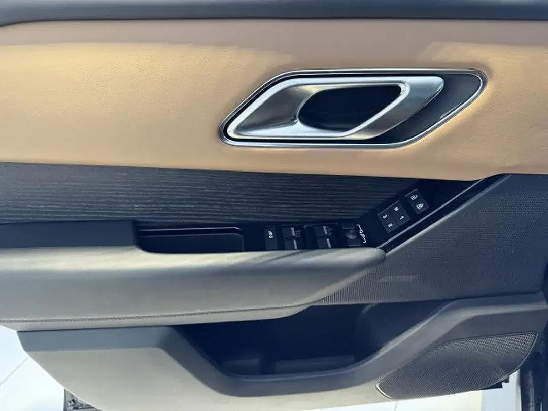 Land Rover Range Rover Velar D300 - Thumbnail 12
