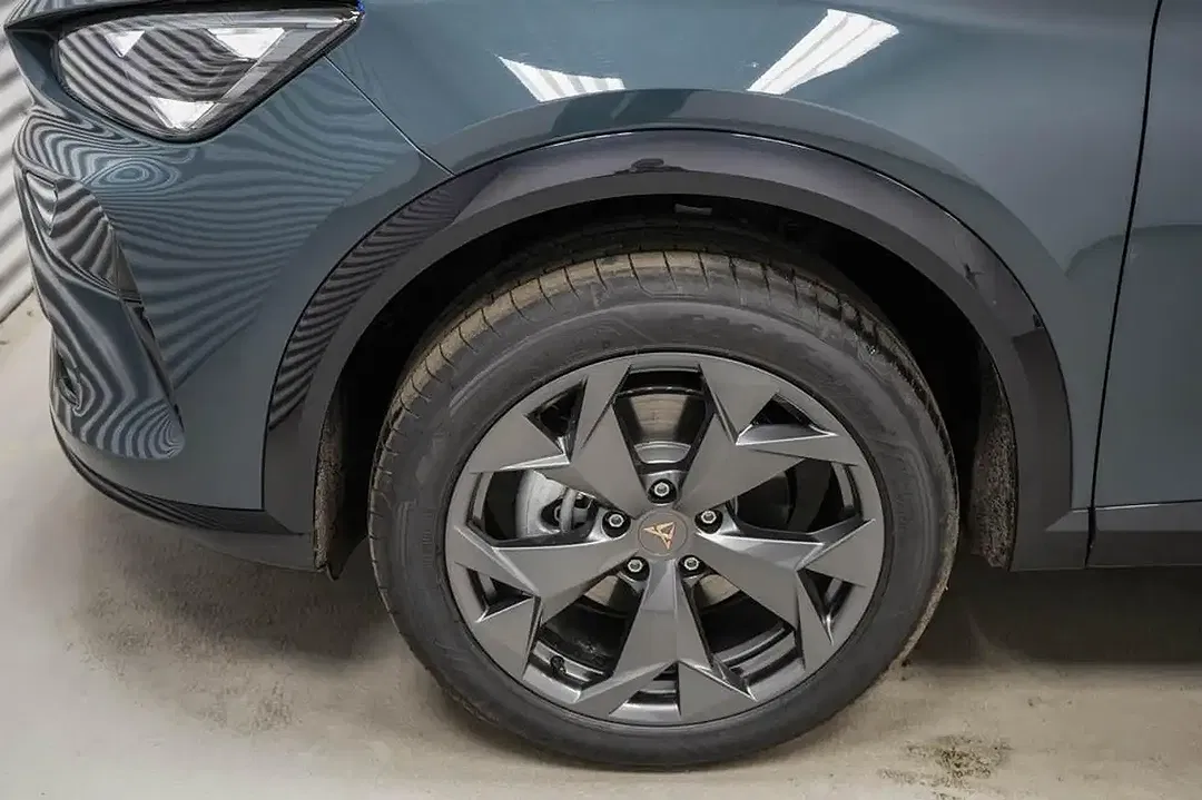 CUPRA Formentor 1.5 eTSI DSG AUT - Thumbnail 5
