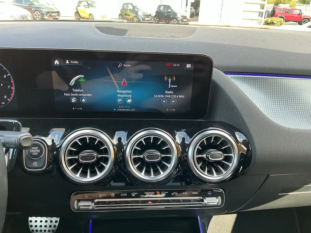 Mercedes-Benz GLA 250 4MATIC - Thumbnail 14