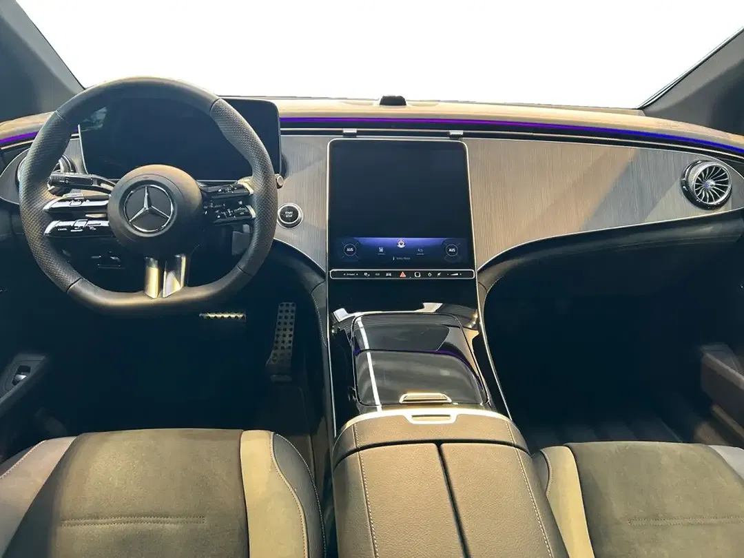 Mercedes-Benz EQE 300 AMG MBUX Burmester Night - Thumbnail 12