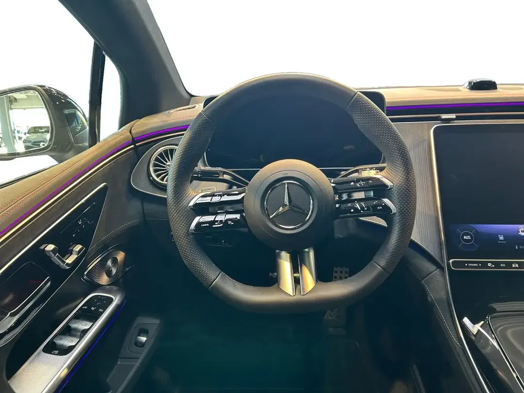 Mercedes-Benz EQE 300 AMG MBUX Burmester Night - Thumbnail 13