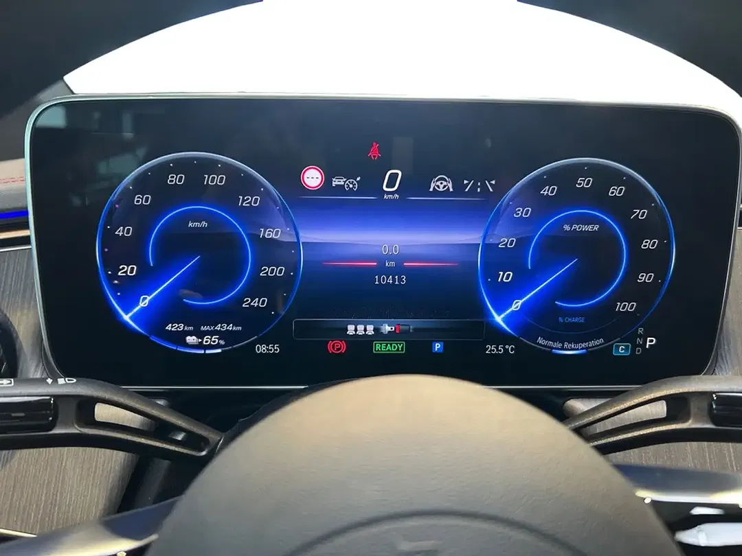 Mercedes-Benz EQE 300 AMG MBUX Burmester Night - Thumbnail 14