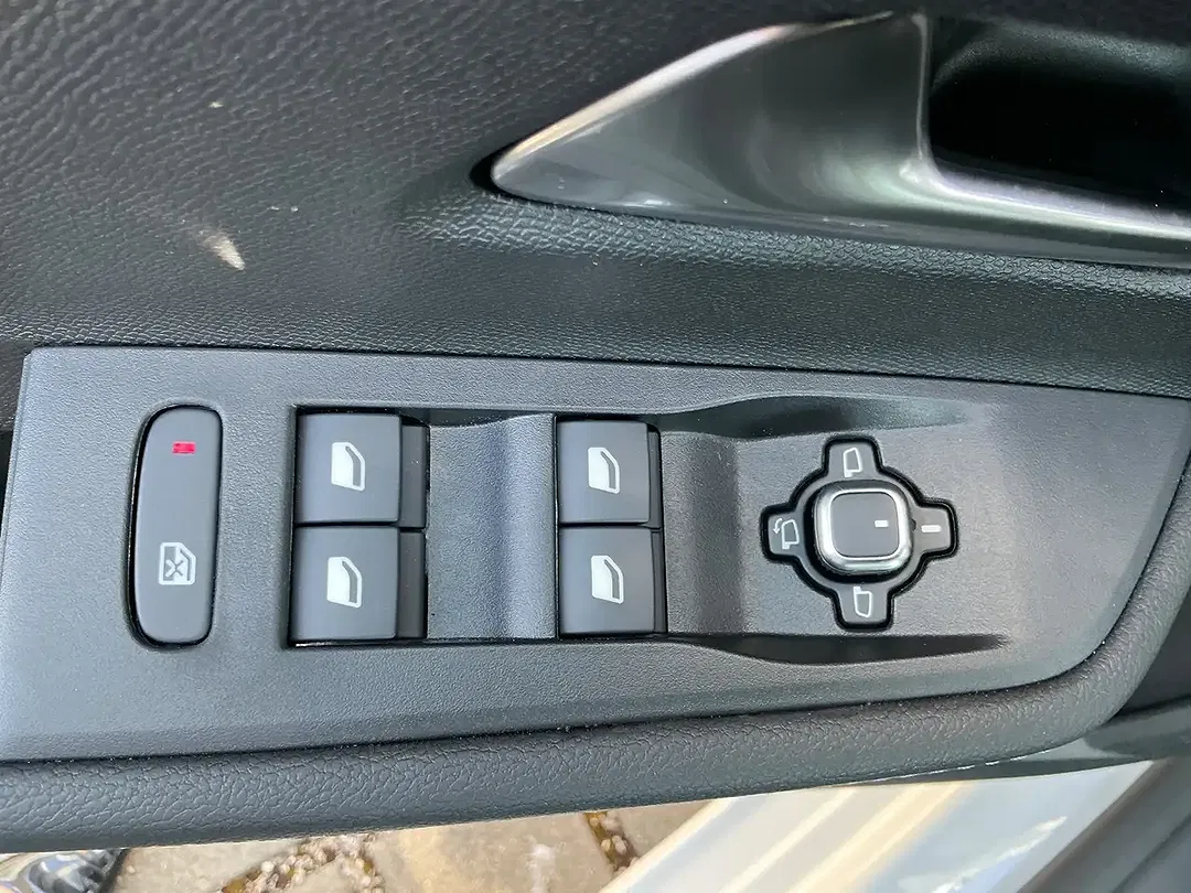 Opel Astra GS - Thumbnail 9