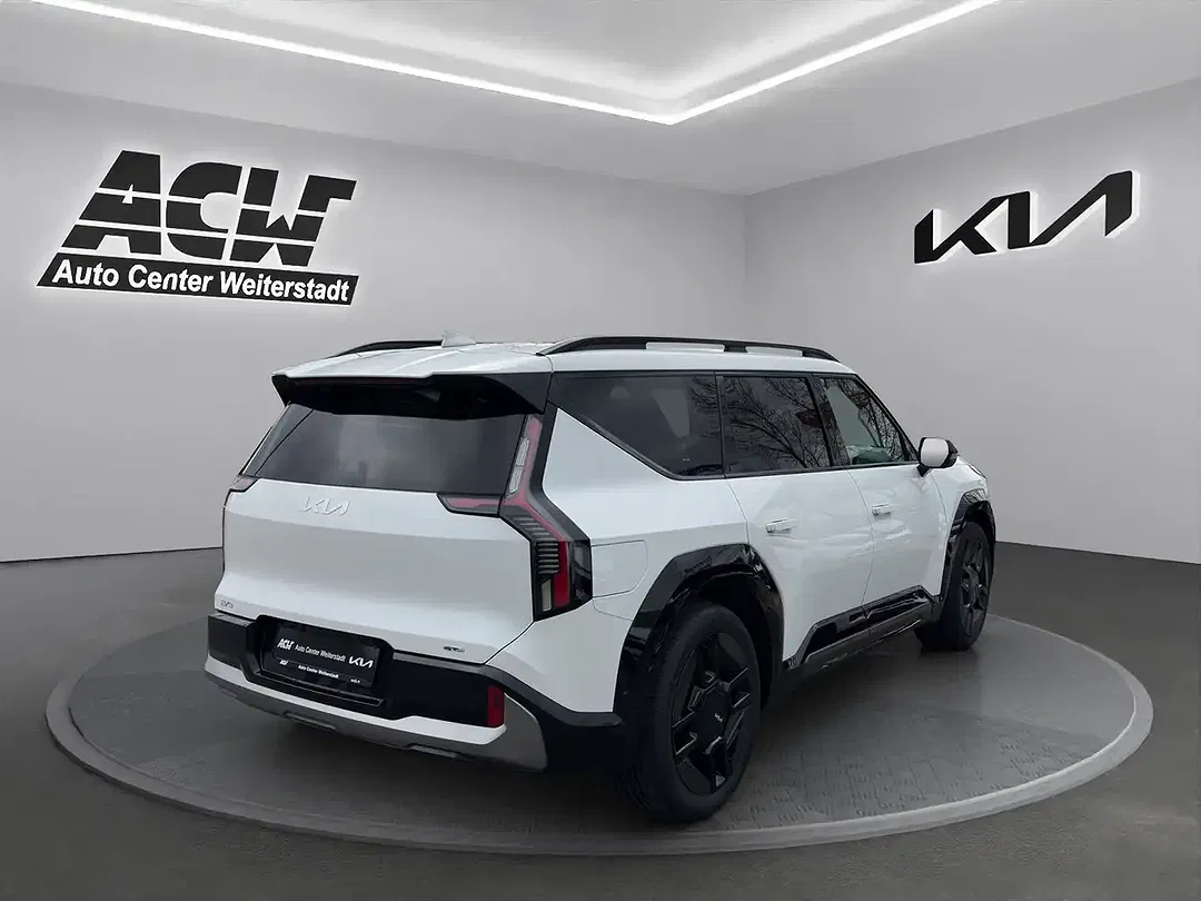 Kia EV9 AWD GT-Line Launch - Thumbnail 4