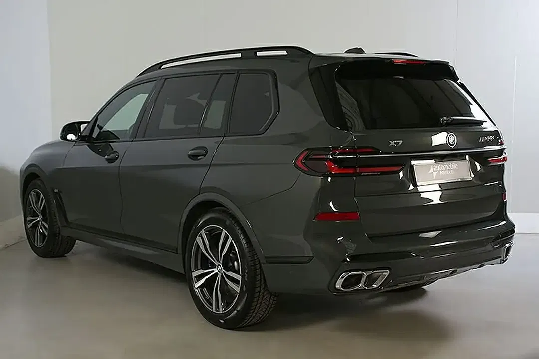BMW X7 M - Thumbnail 3