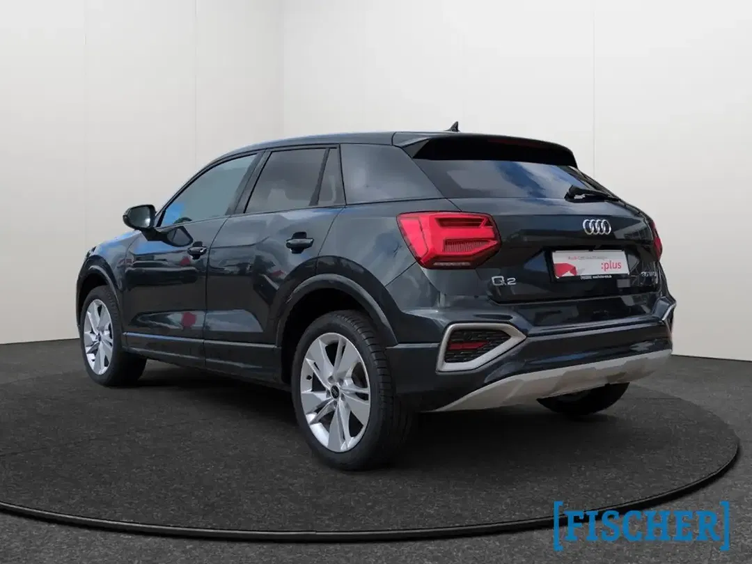 Audi Q2 S tronic Matrix LED advanced - Thumbnail 4