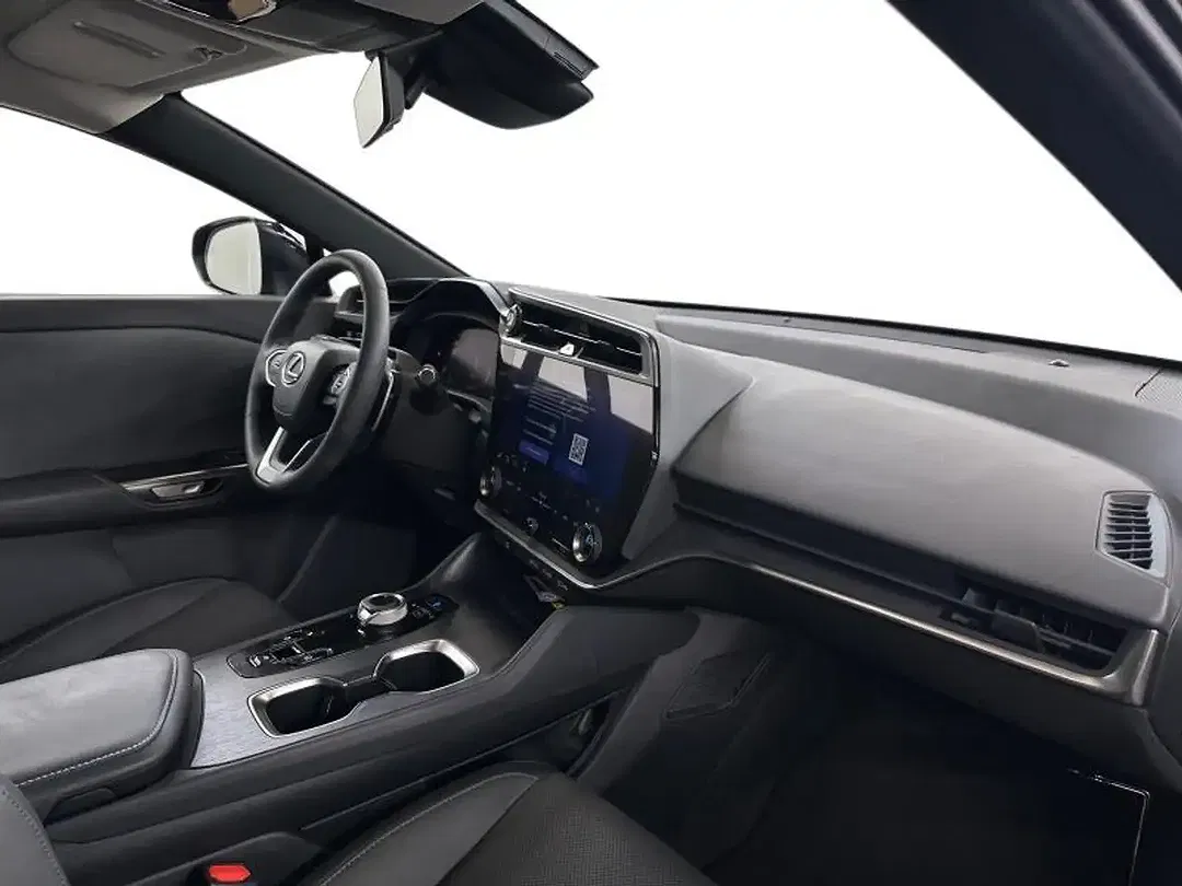 Lexus RZ 4x4 Executive Line - Thumbnail 6