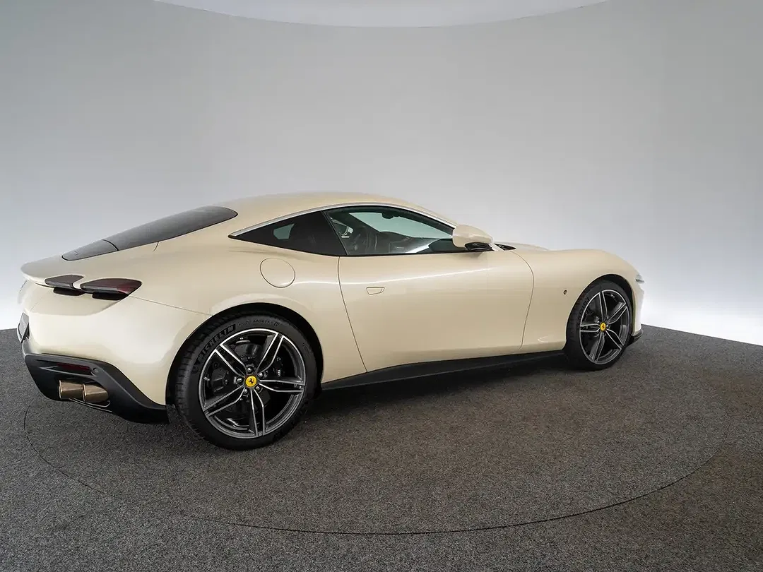 Ferrari Roma Tailor Made - Thumbnail 6