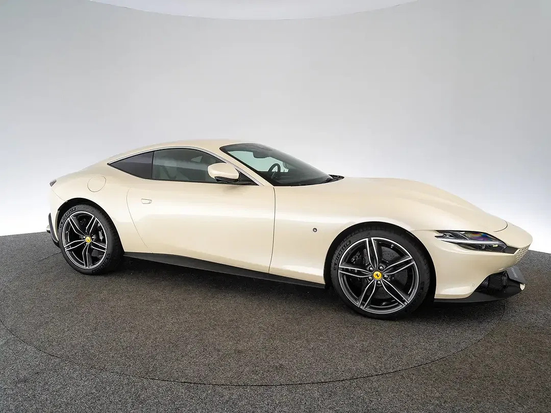 Ferrari Roma Tailor Made - Thumbnail 9