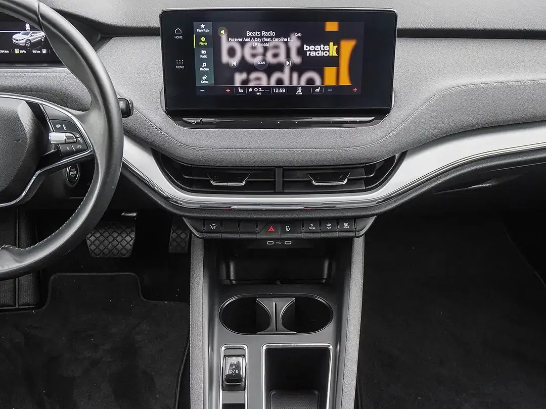 Skoda Enyaq 50 iV - Thumbnail 10