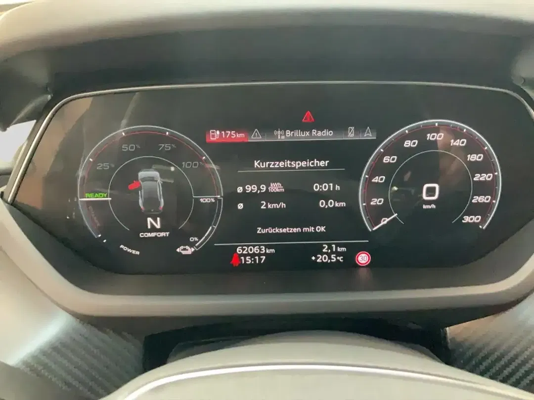 Audi e-tron GT quattro RS Matrix LED - Thumbnail 9