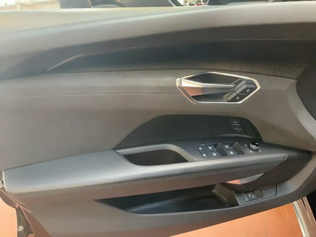 Audi e-tron GT quattro RS Matrix LED - Thumbnail 11