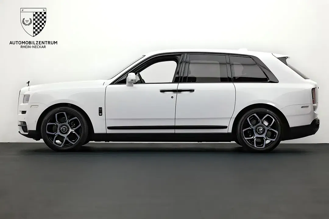 Rolls-Royce Cullinan Black Badge - Thumbnail 6