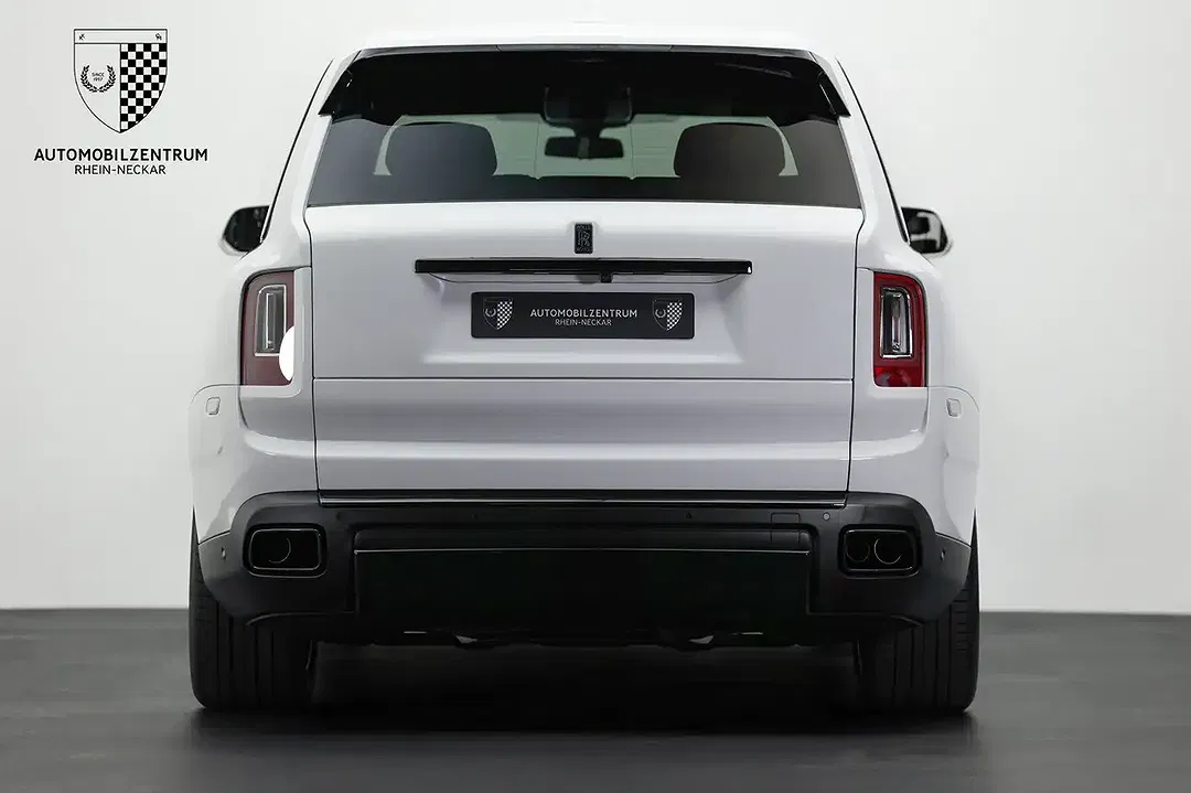 Rolls-Royce Cullinan Black Badge - Thumbnail 8