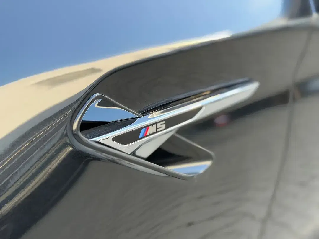 BMW M5 - Thumbnail 7