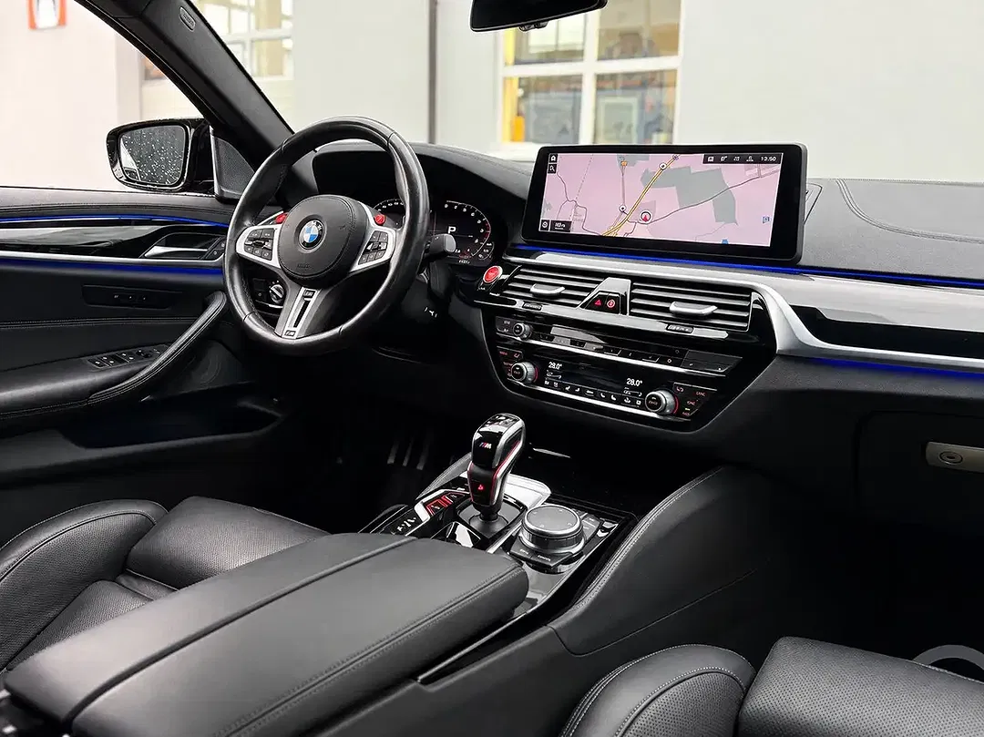 BMW M5 - Thumbnail 9
