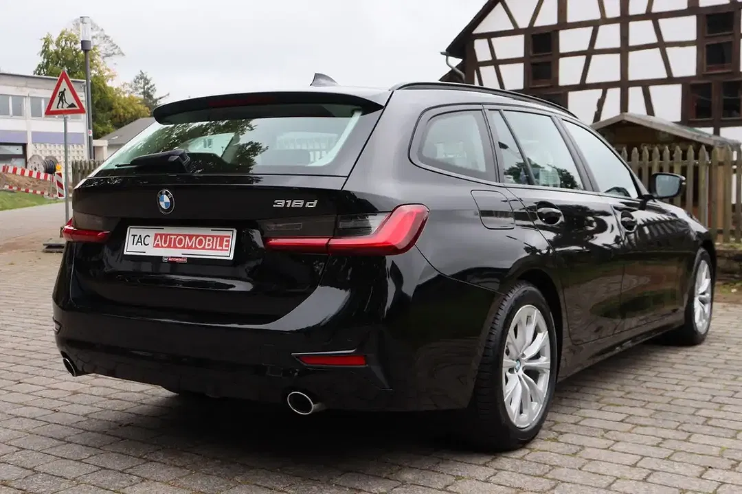 BMW 318 Touring Advantage - Thumbnail 6