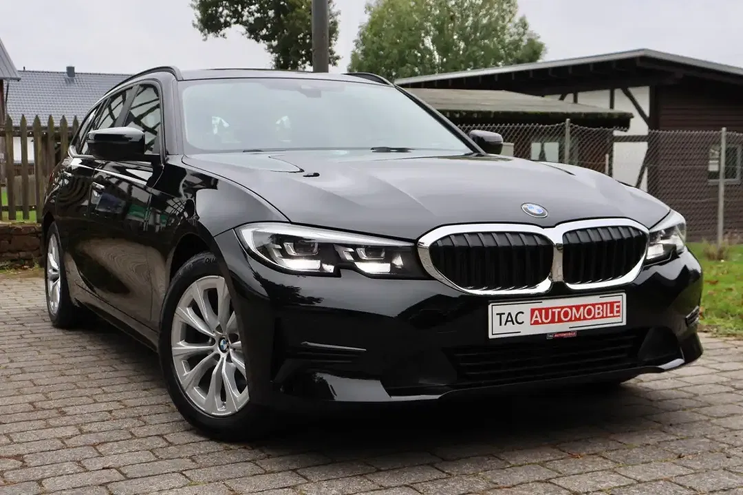 BMW 318 Touring Advantage - Thumbnail 3