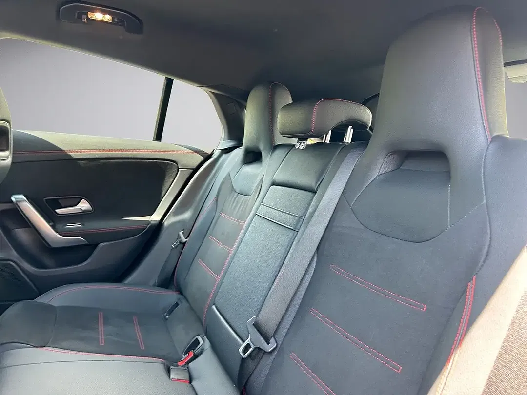Mercedes-Benz CLA 180 MBUX AMG Line - Thumbnail 8
