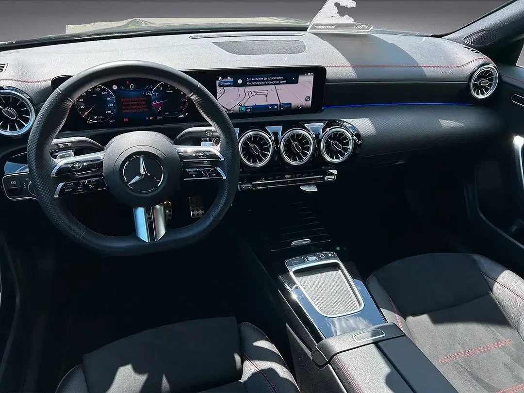 Mercedes-Benz CLA 180 MBUX AMG Line - Thumbnail 9