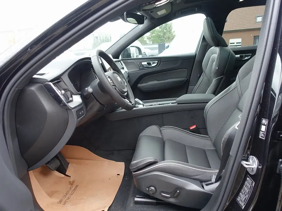 Volvo XC60 T8 AWD Edition - Thumbnail 9