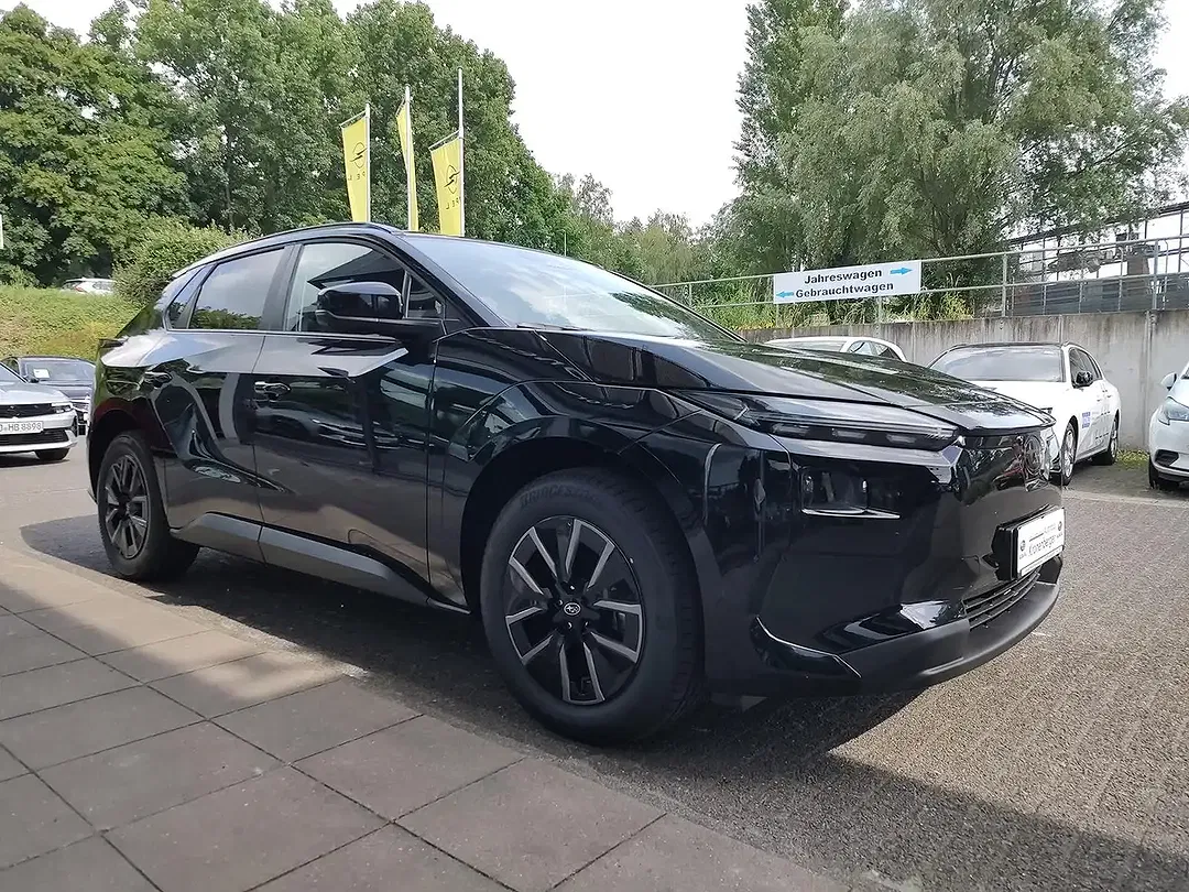 Subaru Solterra AWD Comfort - Thumbnail 3