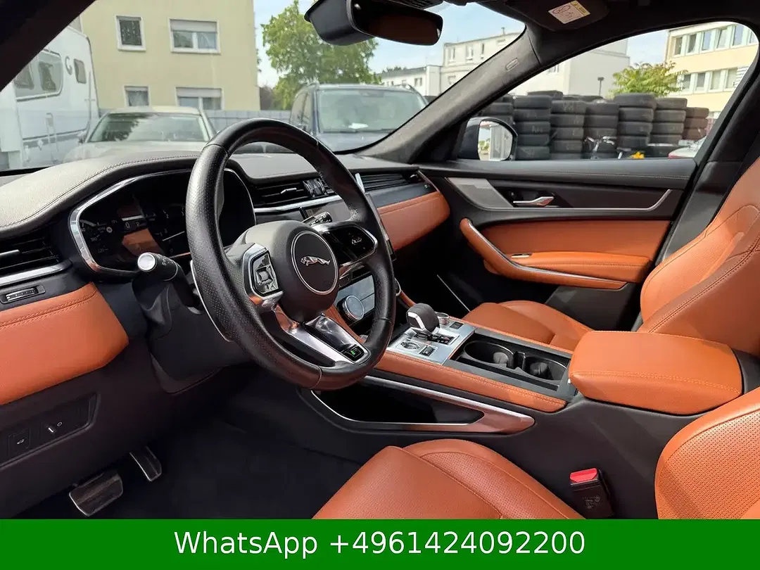Jaguar F-Pace 4x4 R-Dynamic SE - Thumbnail 13