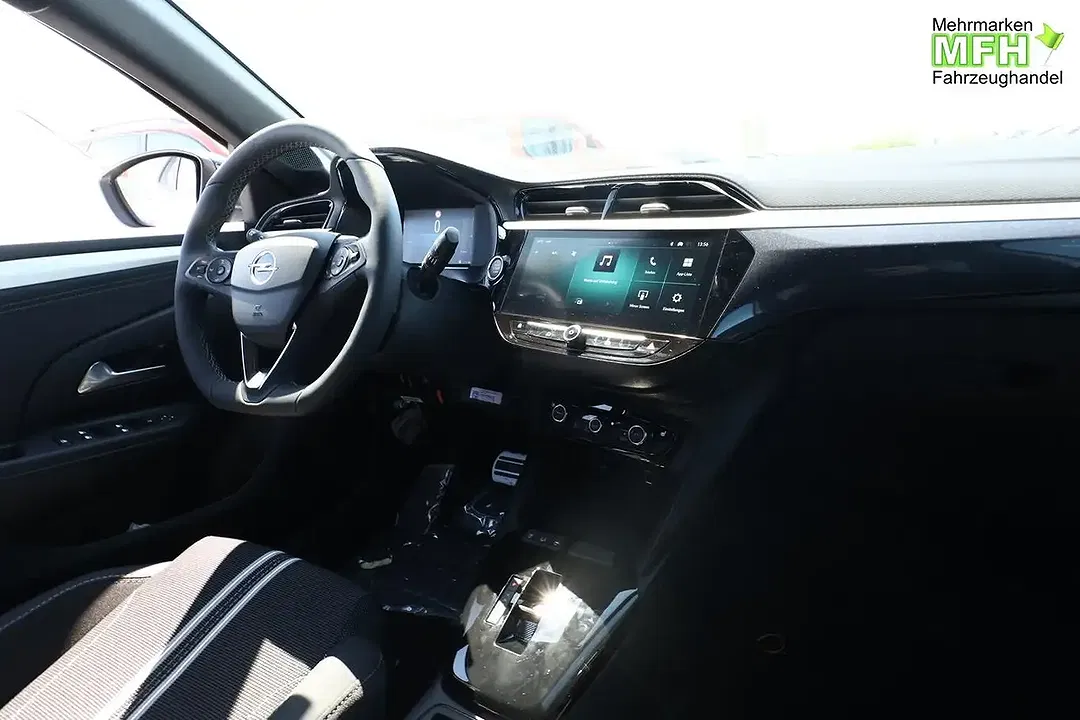 Opel Corsa Hybrid Ultimate IntelliLux LED - Thumbnail 8