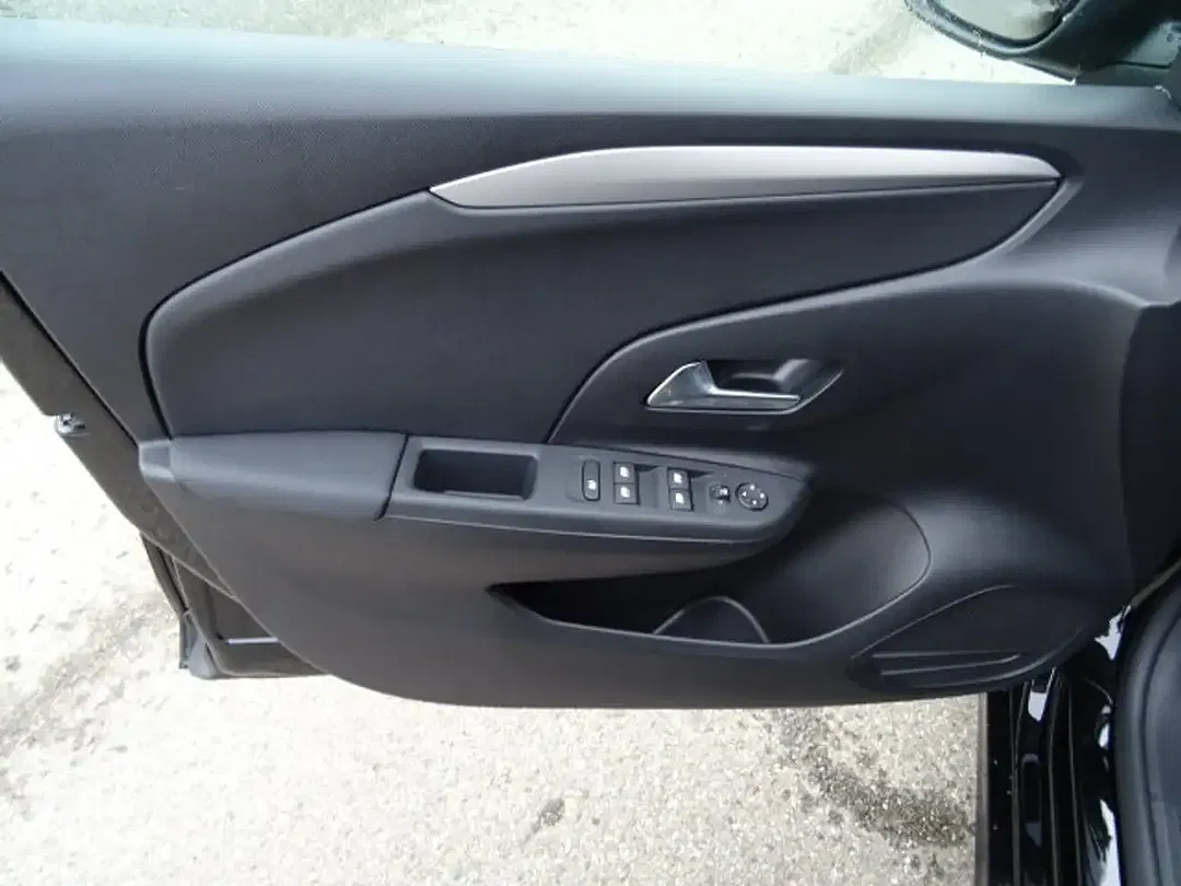 Opel Corsa Edition - Thumbnail 8