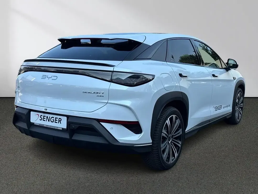 BYD Sealion 7 AWD Excellence - Thumbnail 3