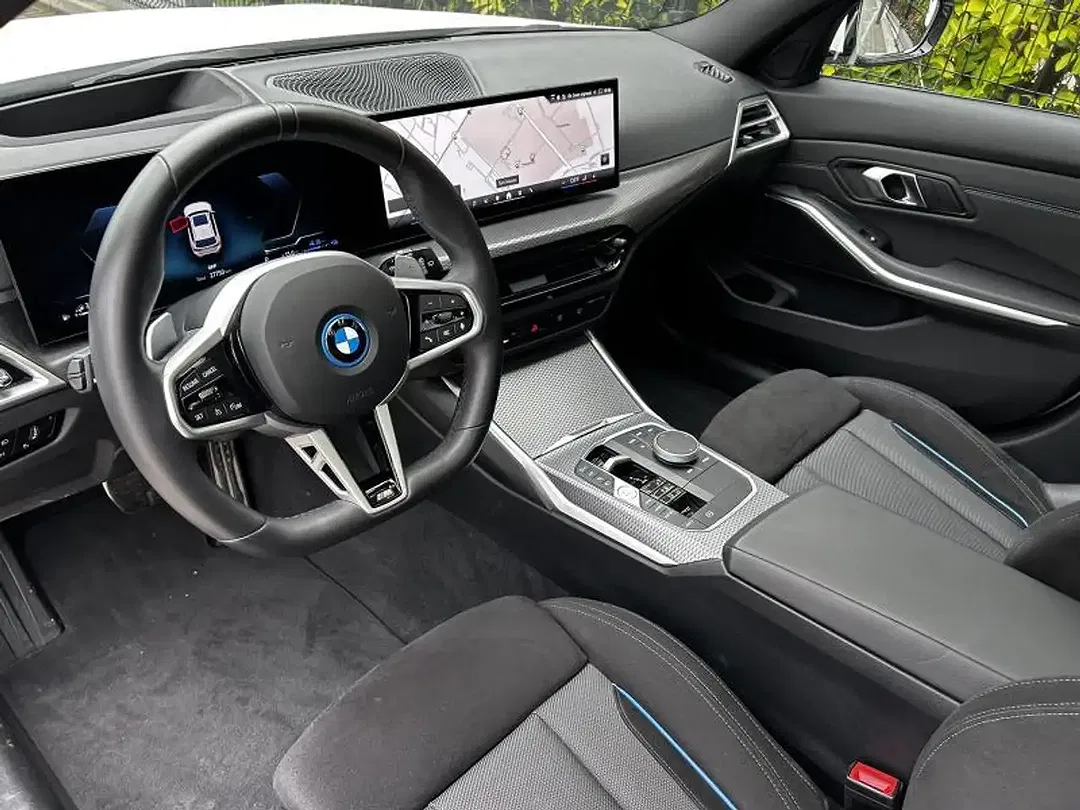 BMW 330 Touring - Thumbnail 10