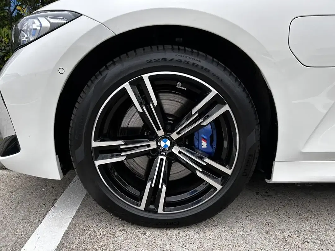 BMW 330 Touring - Thumbnail 4