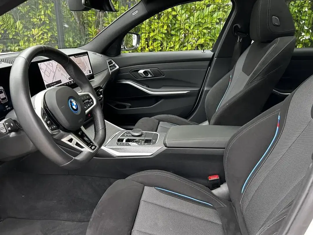 BMW 330 Touring - Thumbnail 5