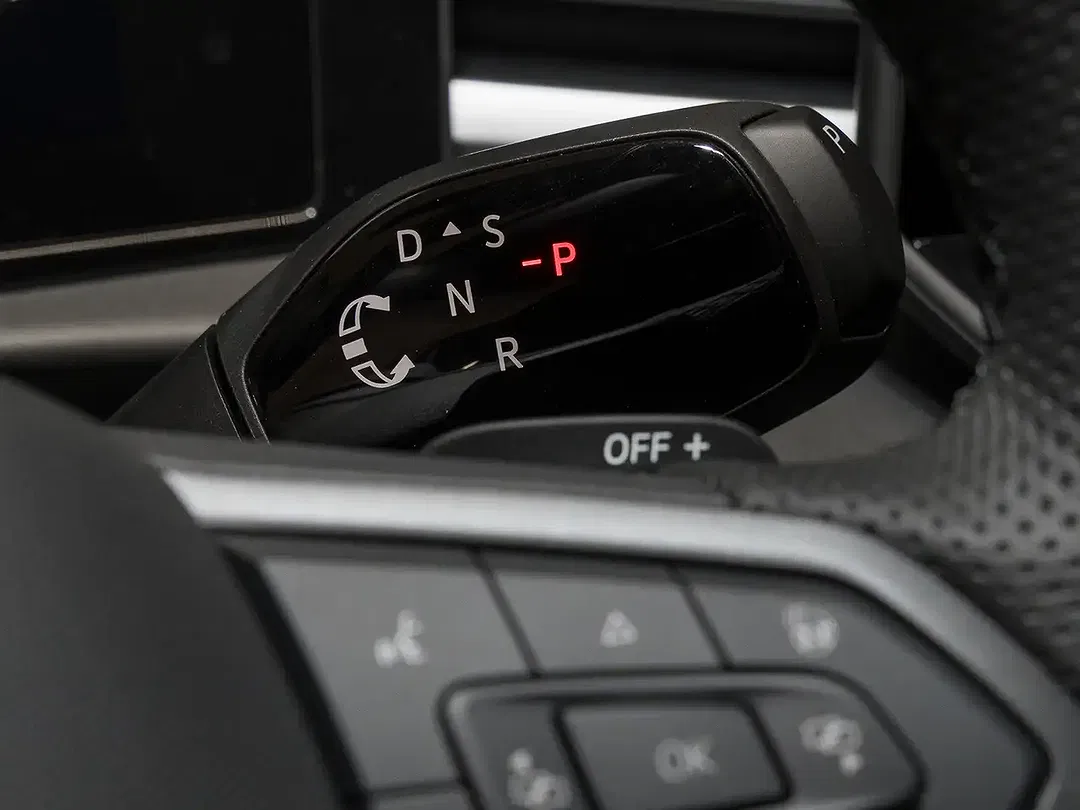 Volkswagen T-Roc 1.5 eTSI DSG R-Line Black Style - Thumbnail 8
